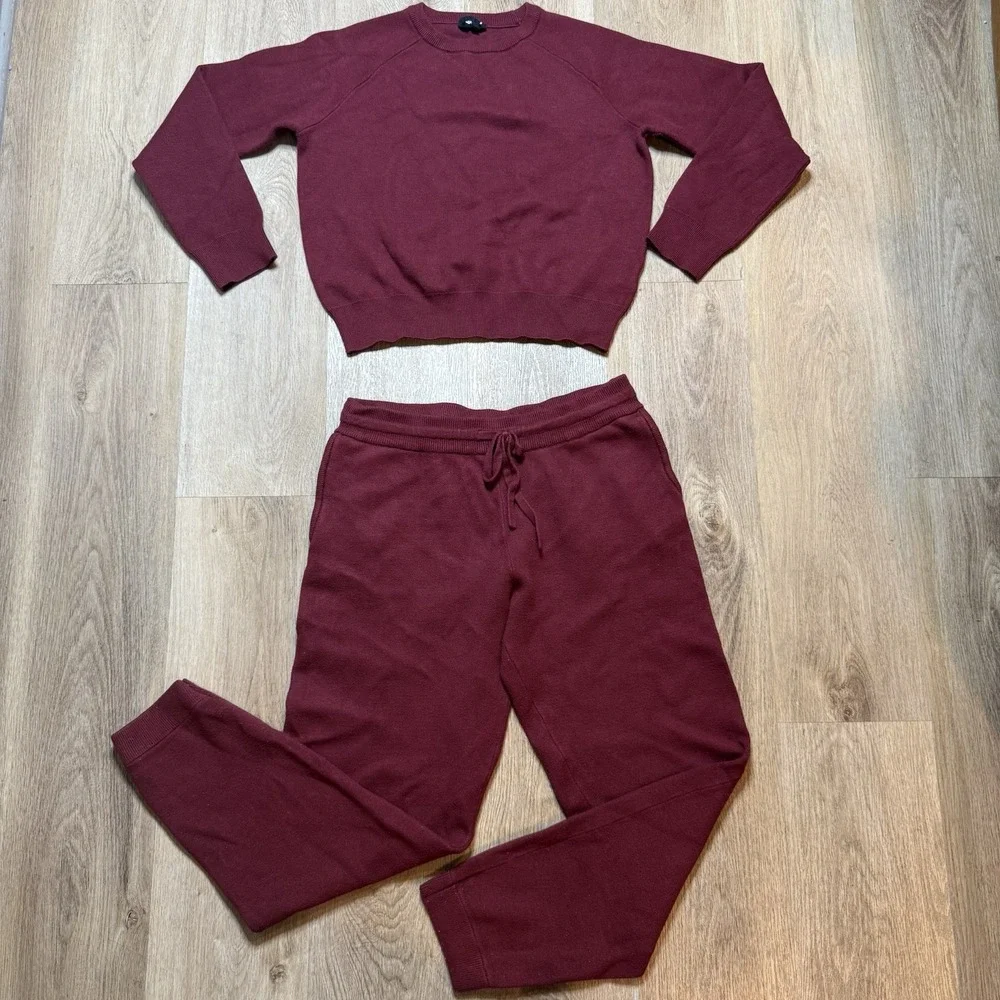 Monrow Supersoft Sweater Knit‎ Sweatsuit Top Joggers  in Rhubarb Red Size S
